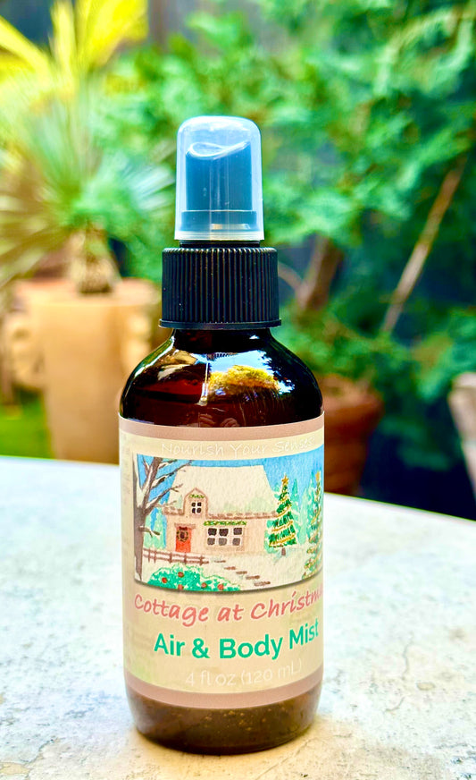 Cottage at Christmas | Air & Body Mist in Glass Amber Bottle (4 fl oz)
